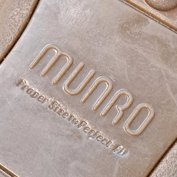 MUNRO Womens 8.5W Wide Joliet Black Comfort Shoes Sneaker Suede Arch Support USA - Picture 14 of 14